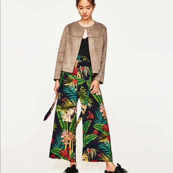 Zara Jackets & Blazers - ZARA BASIC Suede Effect Jacket Size S - 36